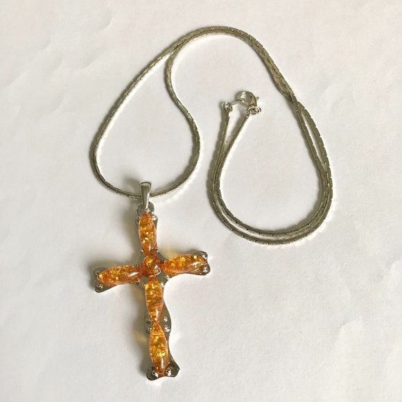 Vintage Honey Amber Cross Pendant Necklace Silver Plated Simulated Acrylic 24" - Picture 5 of 11